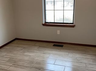 805 N Oak Branch Ct, Mustang, OK 73064