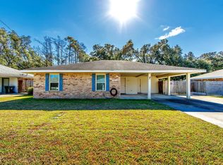 106 Honeysuckle Dr, Schriever, LA 70395