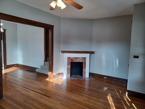 2nd image of 11830 Clifton Blvd