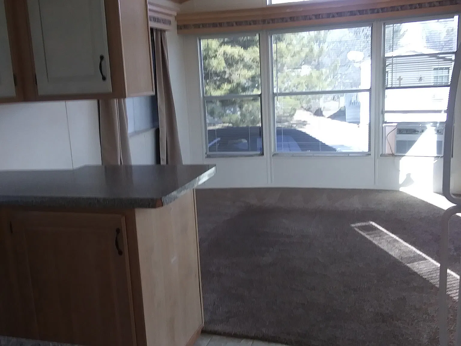 1 bed, 400 sqft, $950 — Photo 2