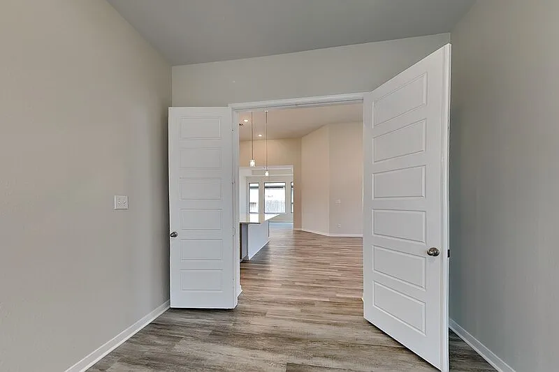 4 bed, 4.0 bath, 2894 sqft, $2,850 — Photo 3