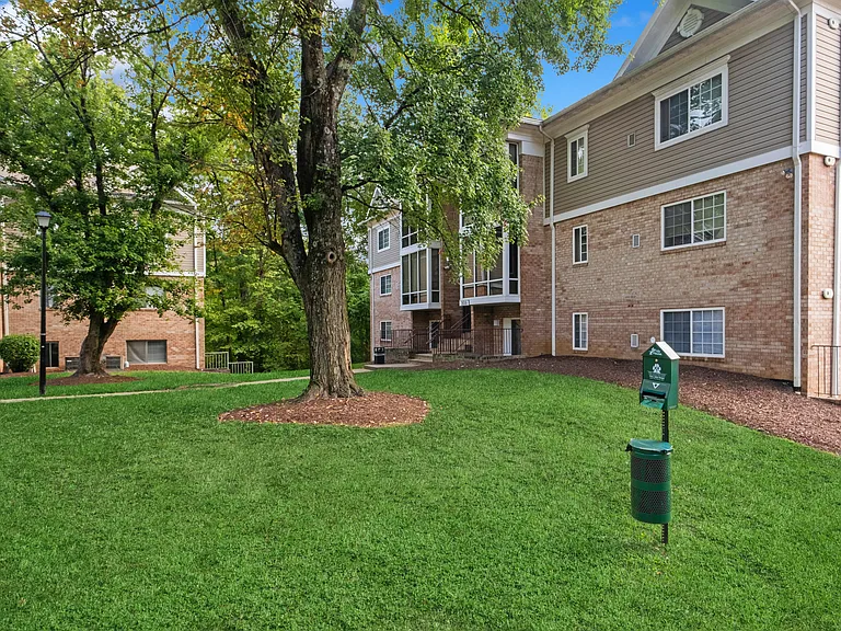 Briarwood Apartments — Photo 22