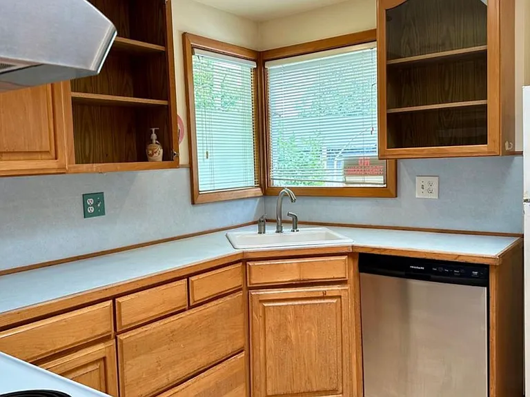 10000 SW Beaverton Hillsdale Hwy — Photo 5