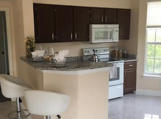 23500 Walden Center Dr APT 301, Estero, FL 34134