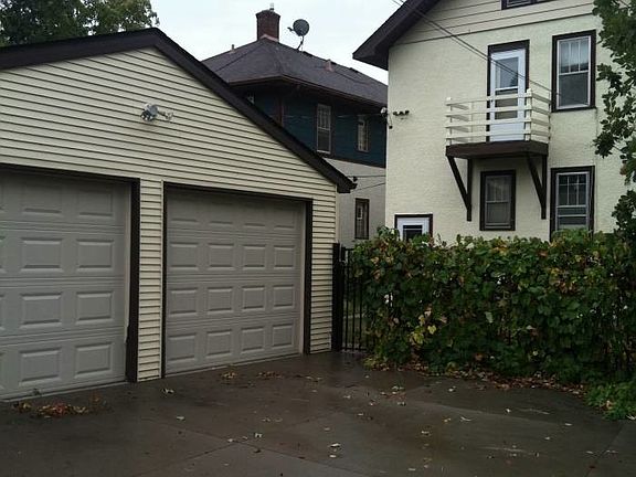 Garage stall included !!