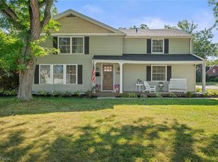 4161 Leona Dr, Rocky River, OH 44116
