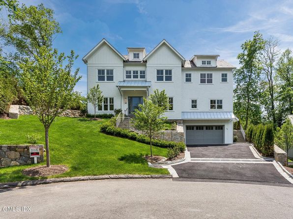 10 Lakeview Dr, Riverside, CT 06878