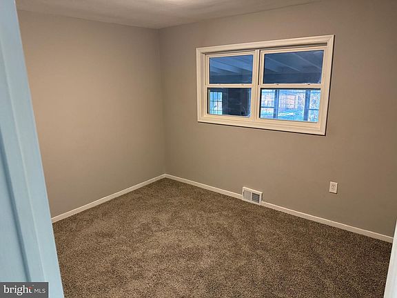 4th image of 10 Homewood Rd