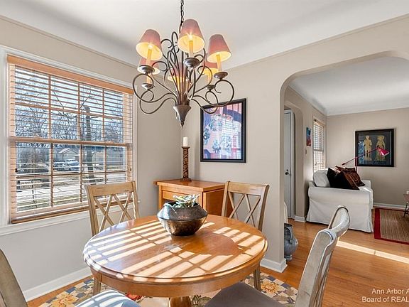 3rd image of 2090 Brys Dr