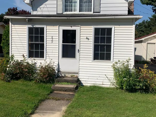 829 Depot St, Burke, NY 12917