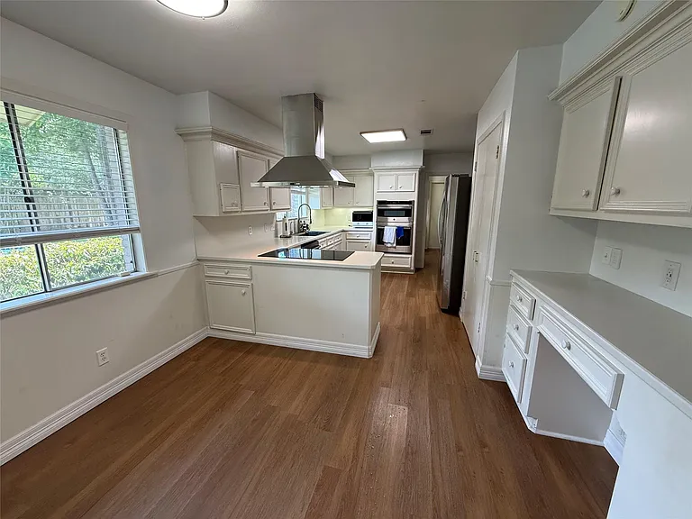 11915 Steppingstone Ln — Photo 17
