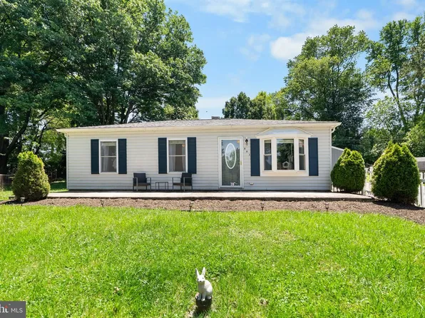 803 Greenview Ct, Reisterstown, MD 21136