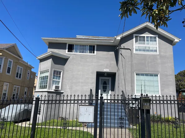 1749 10th Ave #A, Oakland, CA 94606