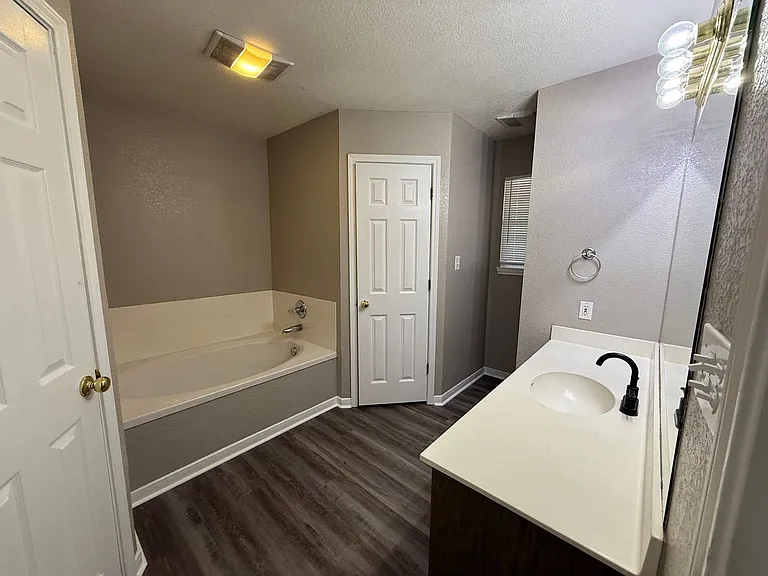 1710 Quarry Trl — Photo 14