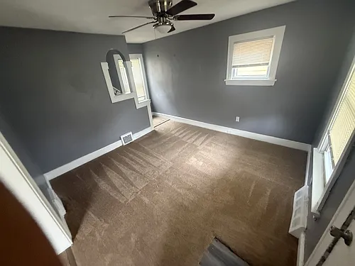 10409 Nelson Ave Photo 1