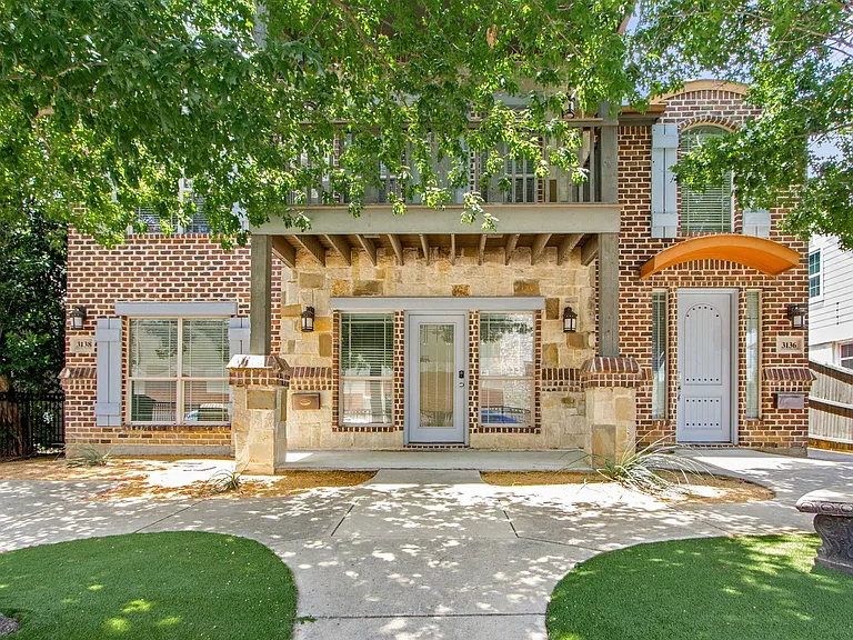 3138 Rogers Ave — Photo 5