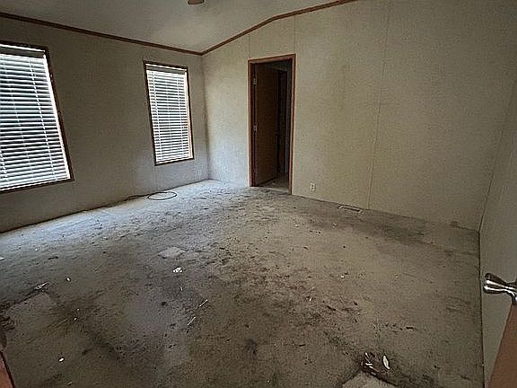 2nd image of 1618 W Jefferson St Lot 16