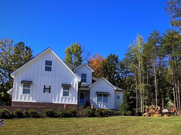 132 Opal Trl NW, Cleveland, TN 37312