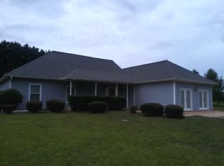 1005 Colvin Dr, Locust Grove, GA 30248