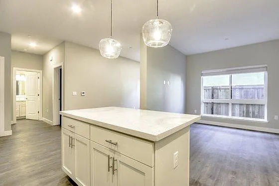 1 bed, 628 sqft, $2,795 — Photo 2