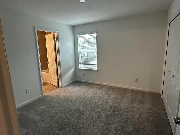 4387 Leeward Breeze Loop — Photo 32