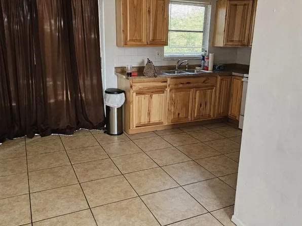 4105 Oakfield Ave, Holiday, FL 34691