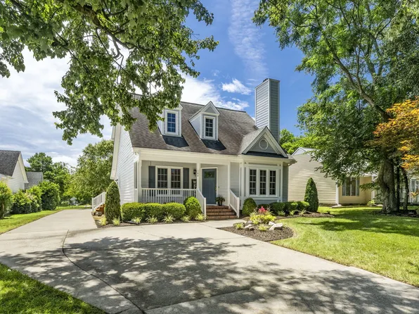 106 Perry Farms Dr, Apex, NC 27502