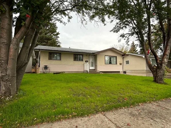 131 Deborah Cres, Saskatoon, SK S7J 2W9