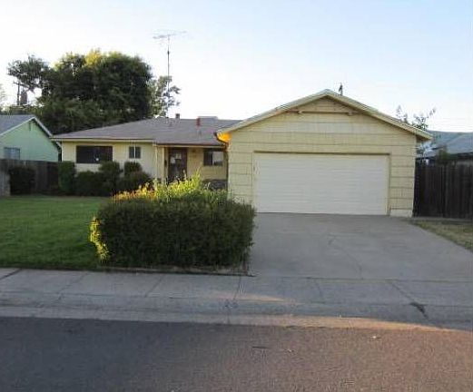 3rd image of 1425 64th Ave