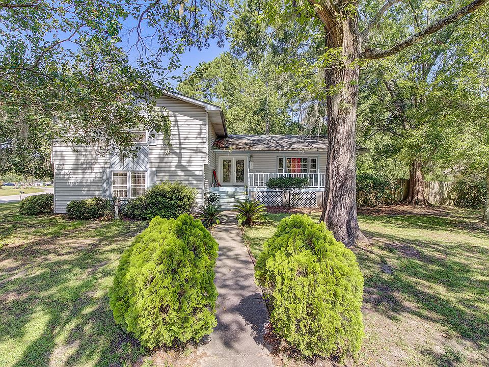 1st image of 132 Carol Dr