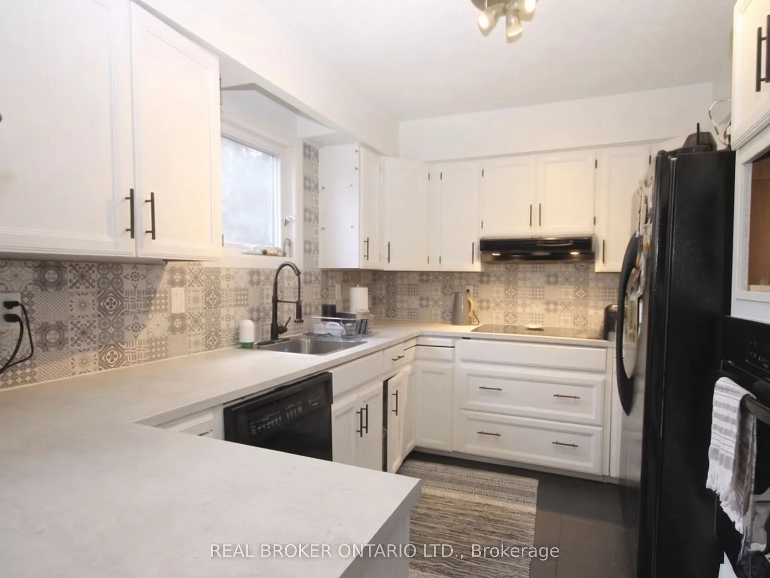 2 bed, $2,500 — Photo 3