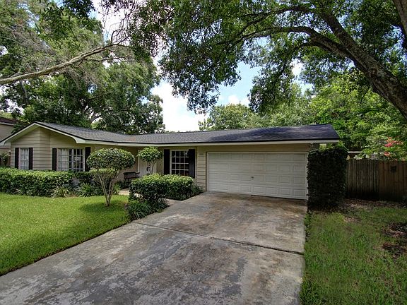 2nd image of 1322 Eastfield Dr