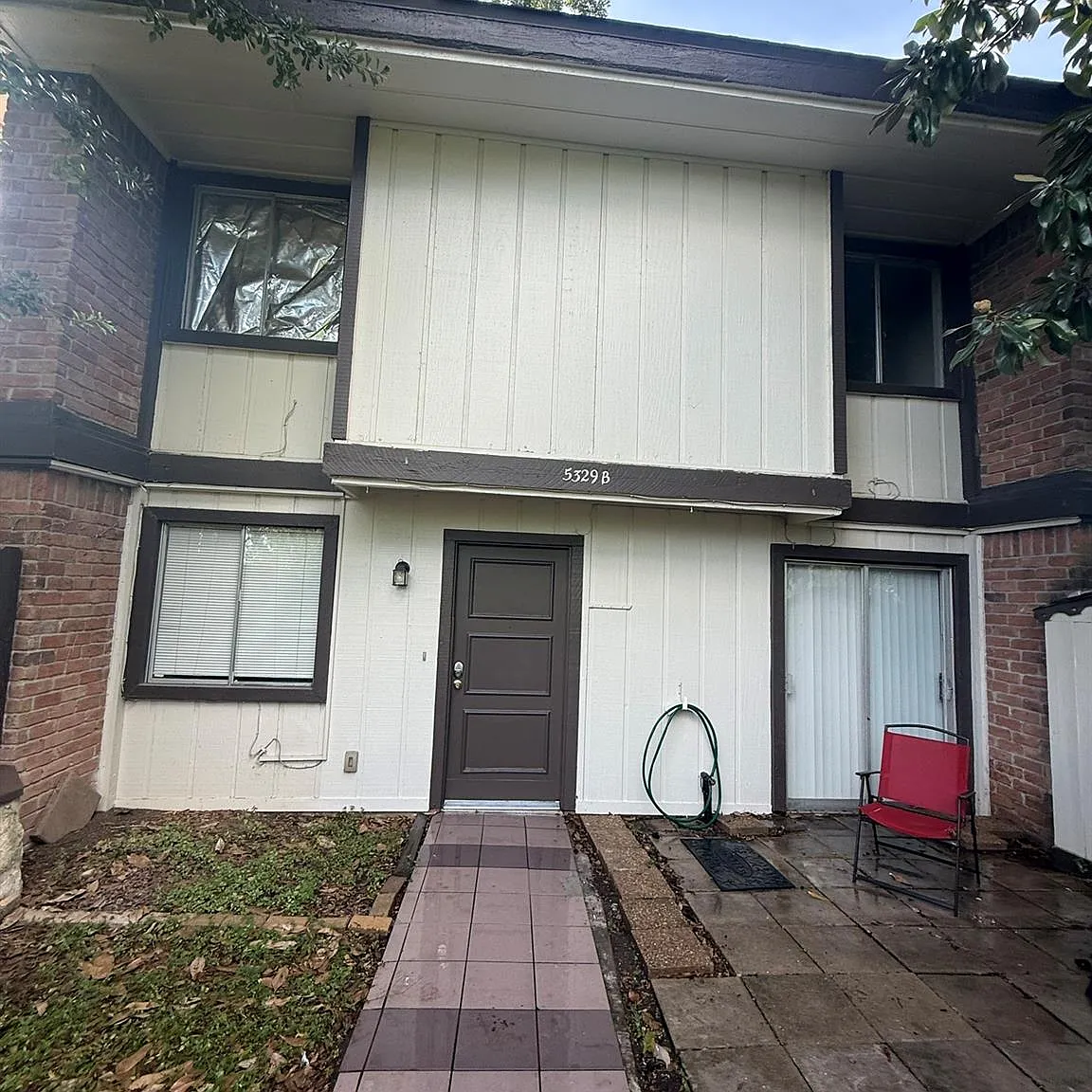 2 bed, 1.5 bath, 1168 sqft, $1,485 — Photo 1