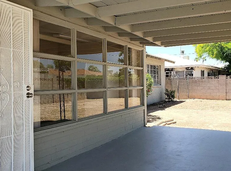 COVERED PATIO
