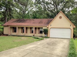 231 Sam Rayburn Dr, Hattiesburg, MS 39402