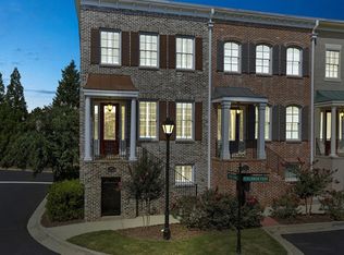 969 Persimmon Point, Sandy Springs, GA 30328