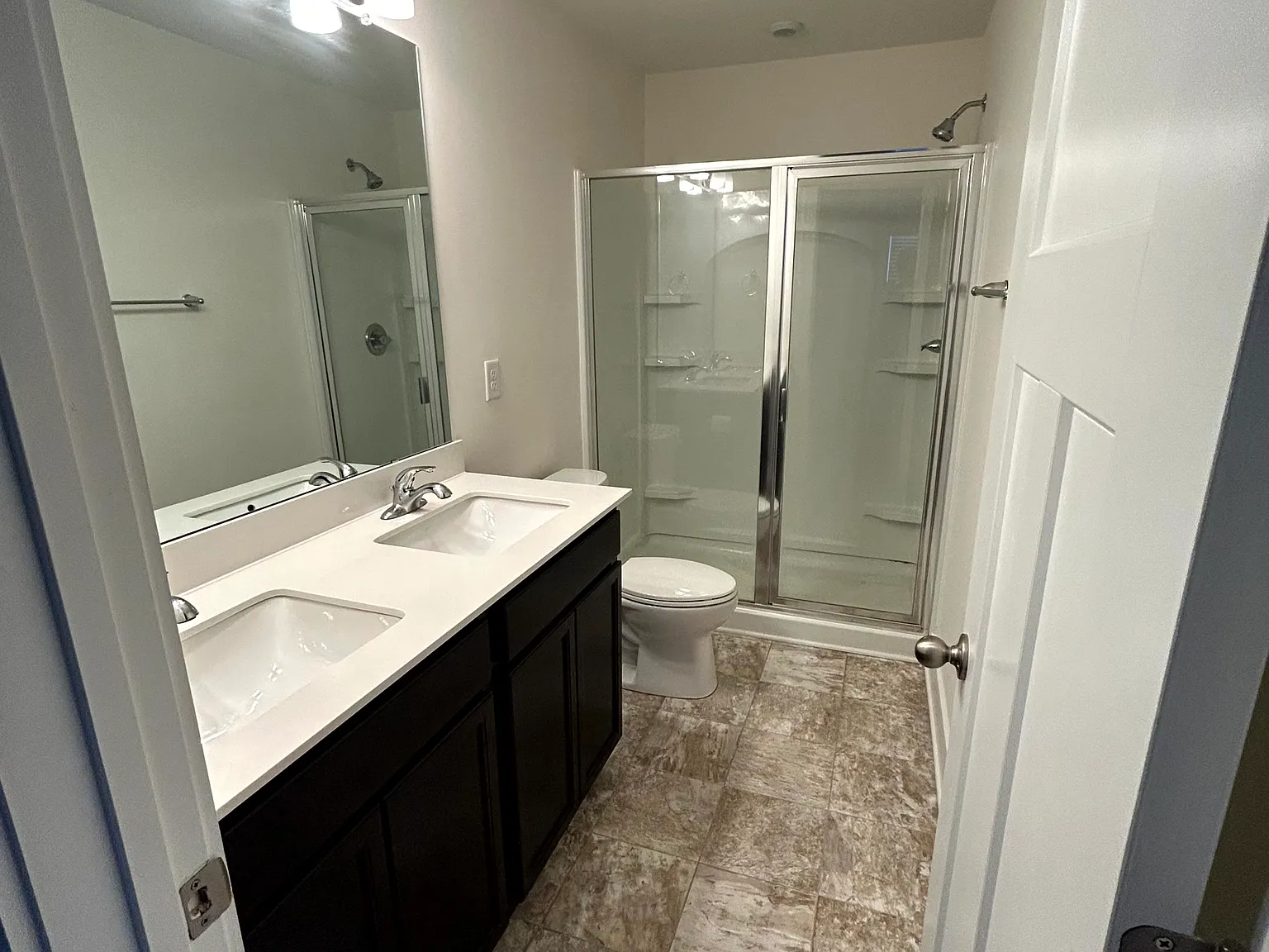 3 bed, 2.5 bath, 1415 sqft, $1,550 — Photo 4