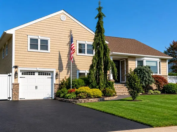 3681 Richard Lane, Wantagh, NY 11793