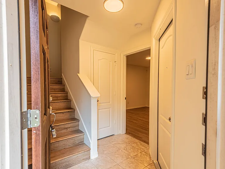 8117 Silverton Creek Ln — Photo 2