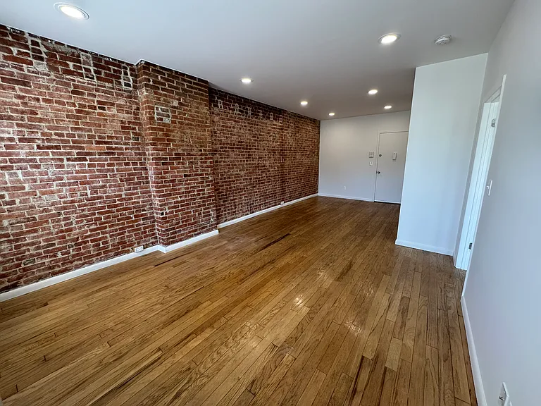 6-16 E Blackwell St #3H — Photo 8