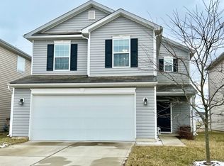 2503 Shadow Bend Dr, Columbus, IN 47201