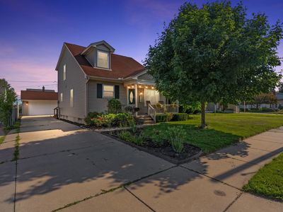 8307 Edward Ave, Center Line, MI, 48015