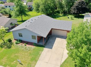 624 Meadow Run Dr SW, Rochester, MN 55902