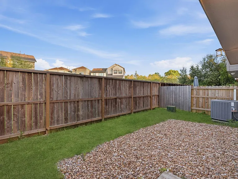 3209 Clearview Cir — Photo 39