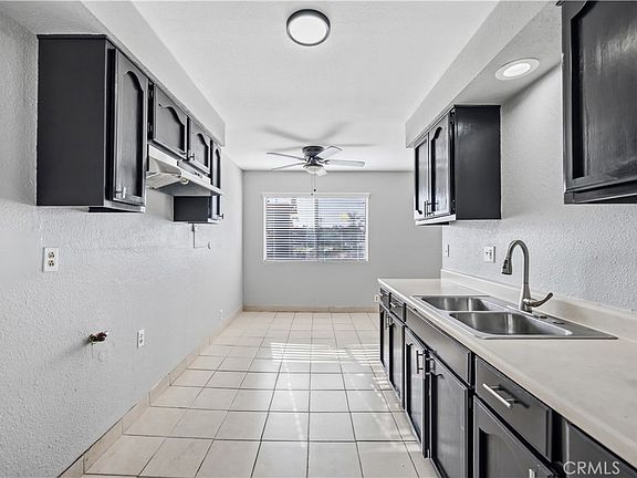 4th image of 1308 E Oaks St APT D