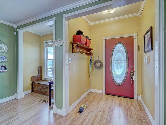 4th image of 6823 Kleiner Ave
