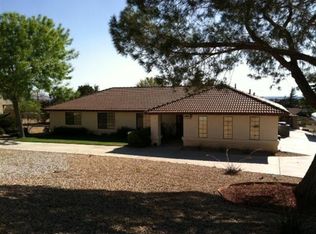 15882 Rimrock Rd, Apple Valley, CA 92307