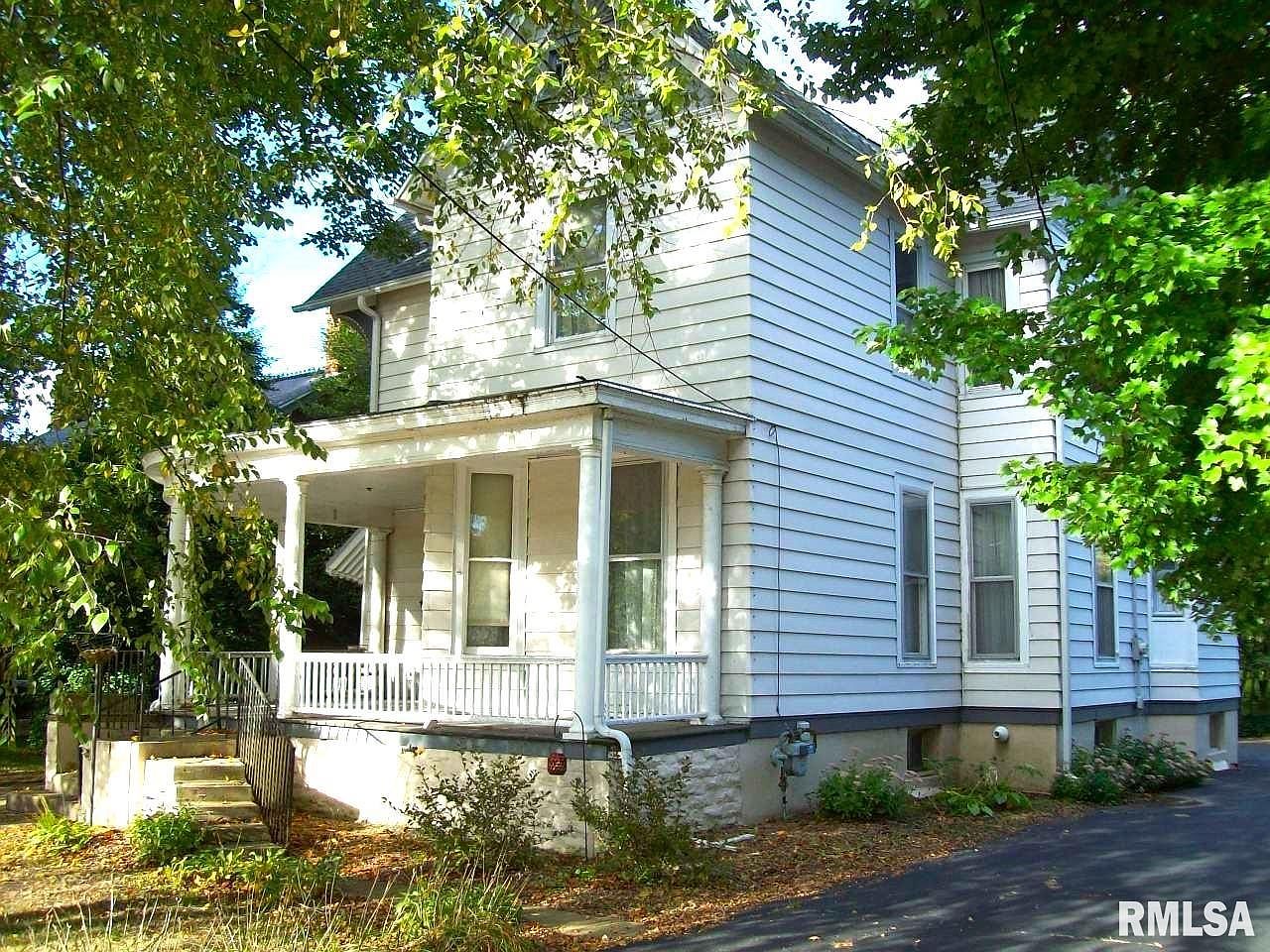 127 N Main St, Winchester, IL 62694 Zillow
