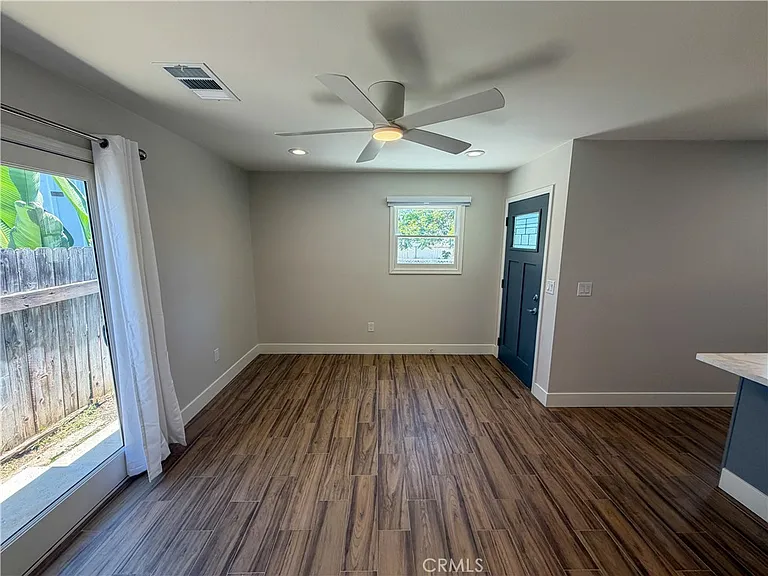 435 N Cypress St #D — Photo 6