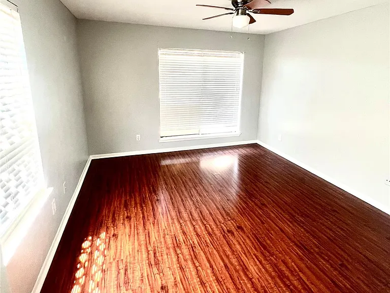 10202 Forum Park Dr #261 — Photo 11